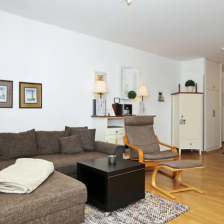 Alexandra 03 Apartment Kuehlungsborn
